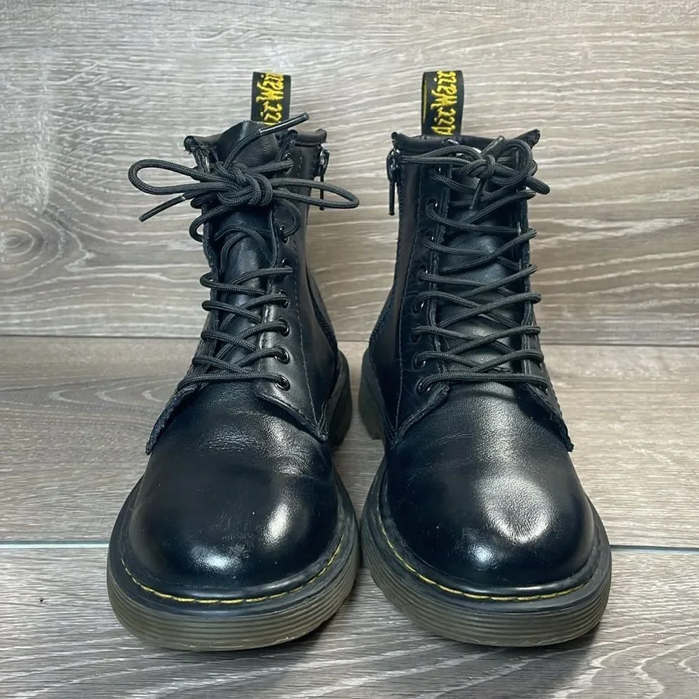 Dr Martens Delaney Little Girl Sz 2 Black Leather 8-Eye Lace Up Zip Combat Boots